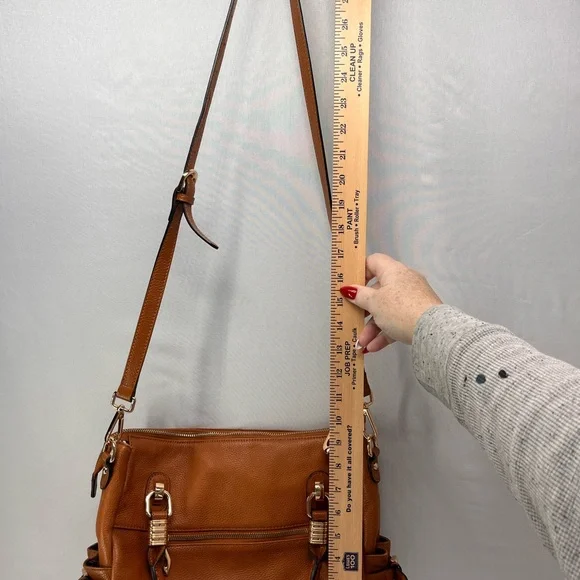 Chic Brown Leather Shoulder Bag - Picture 12 of 15